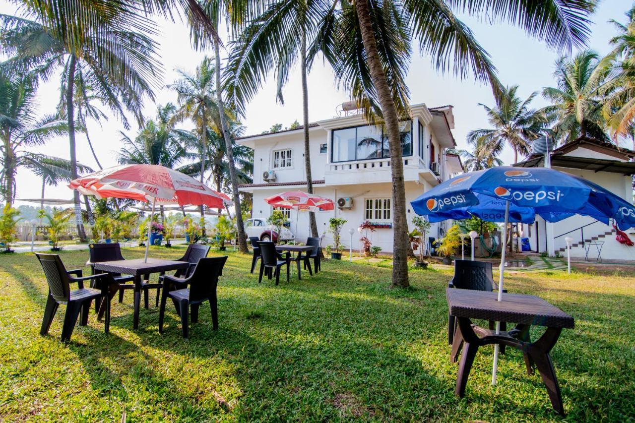Saligao White House In Goa, Truly Amazing Experience Bed & Breakfast エクステリア 写真