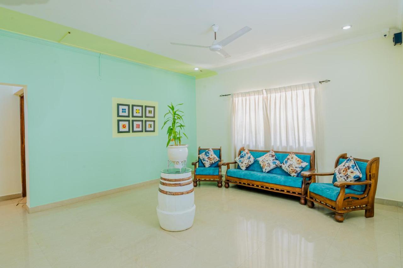 Saligao White House In Goa, Truly Amazing Experience Bed & Breakfast エクステリア 写真