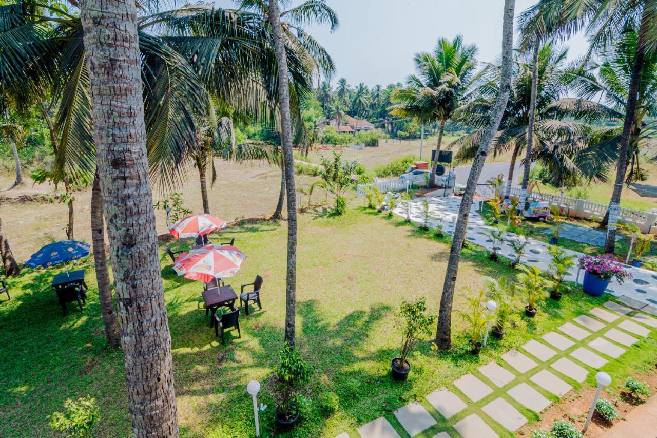 Saligao White House In Goa, Truly Amazing Experience Bed & Breakfast エクステリア 写真